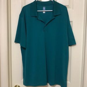 Men’s polo style golf shirt.